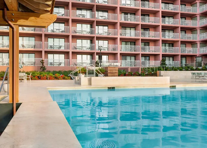 Ocean By Ihg Resort 3*
